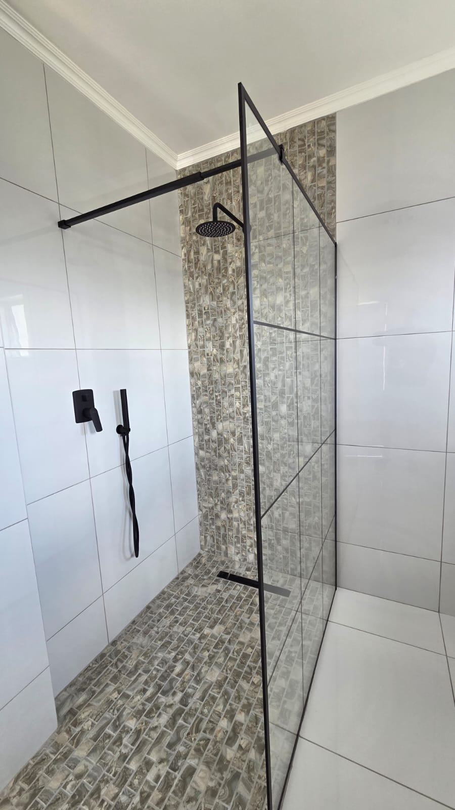 5 Bedroom Property for Sale in Baron View Western Cape